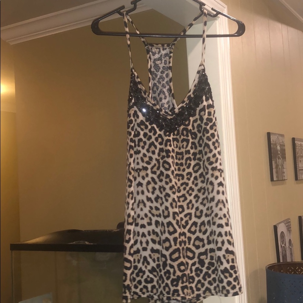 Leopard tank